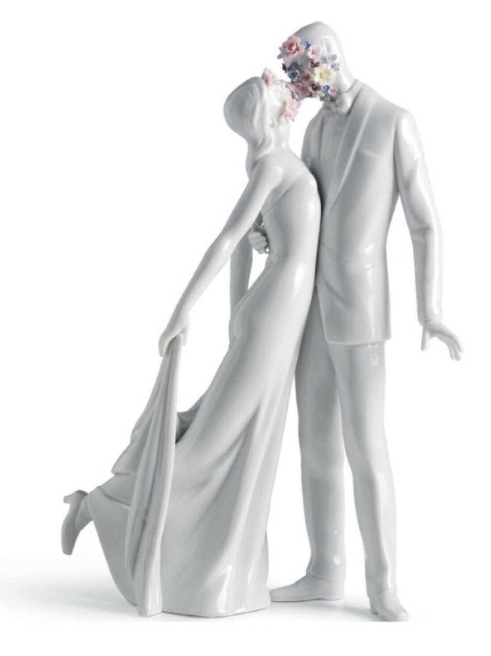 Lladro love 2 statue